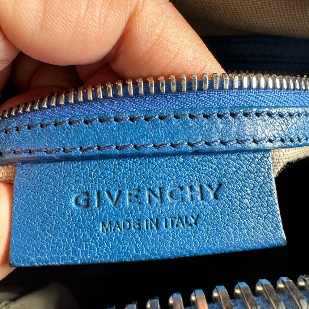 Givenchy Small Antigona *Price is FIRM* - Picture 5 of 16